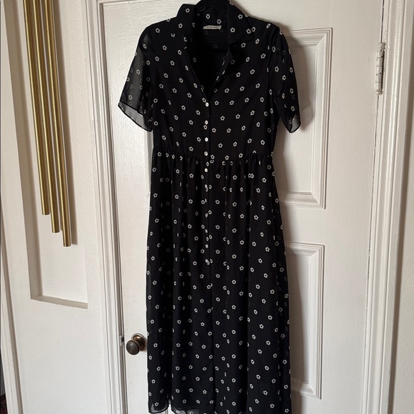 Sandy Liang Picasso Daisy Shirtdress Dress in Size 6 - Picture 2 of 5